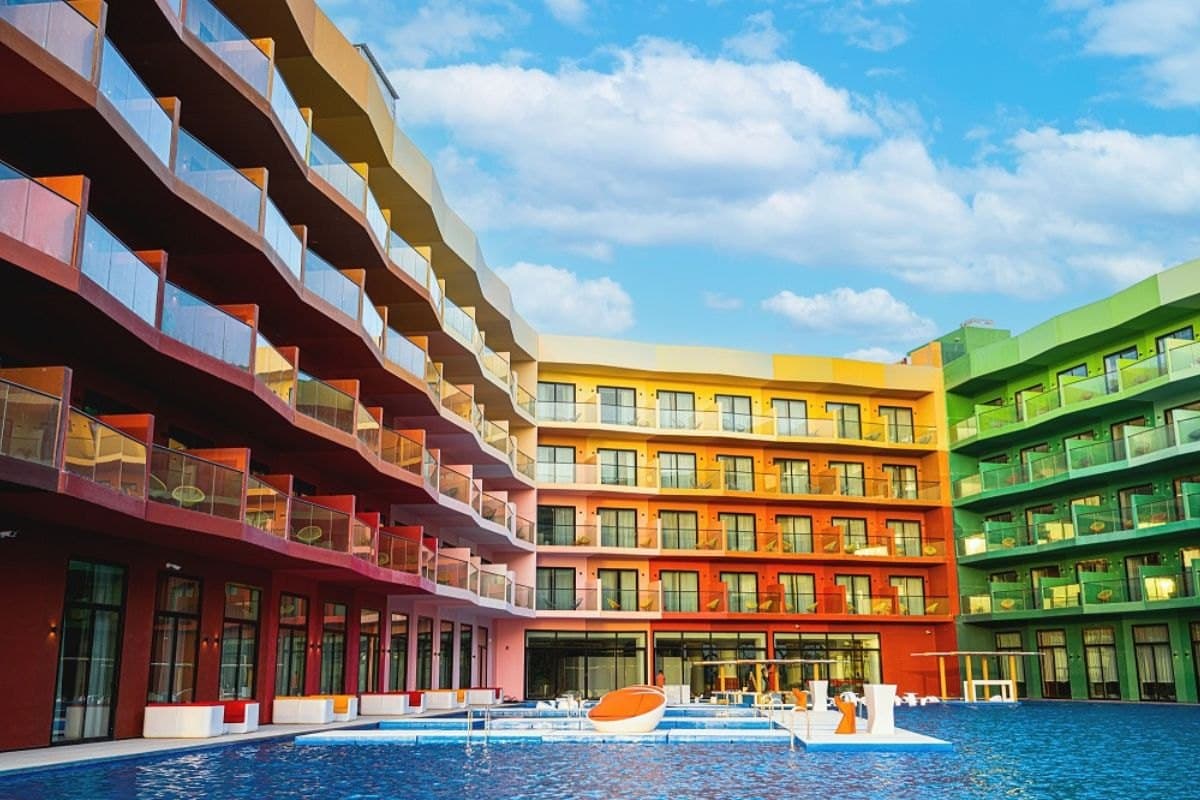 Artist Hotel, image 1