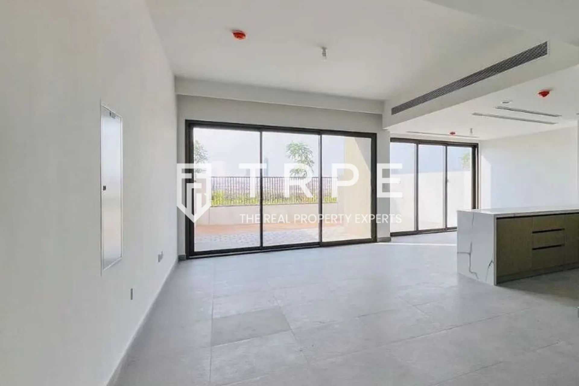Community View | Upgraded | La Violeta, Villanova