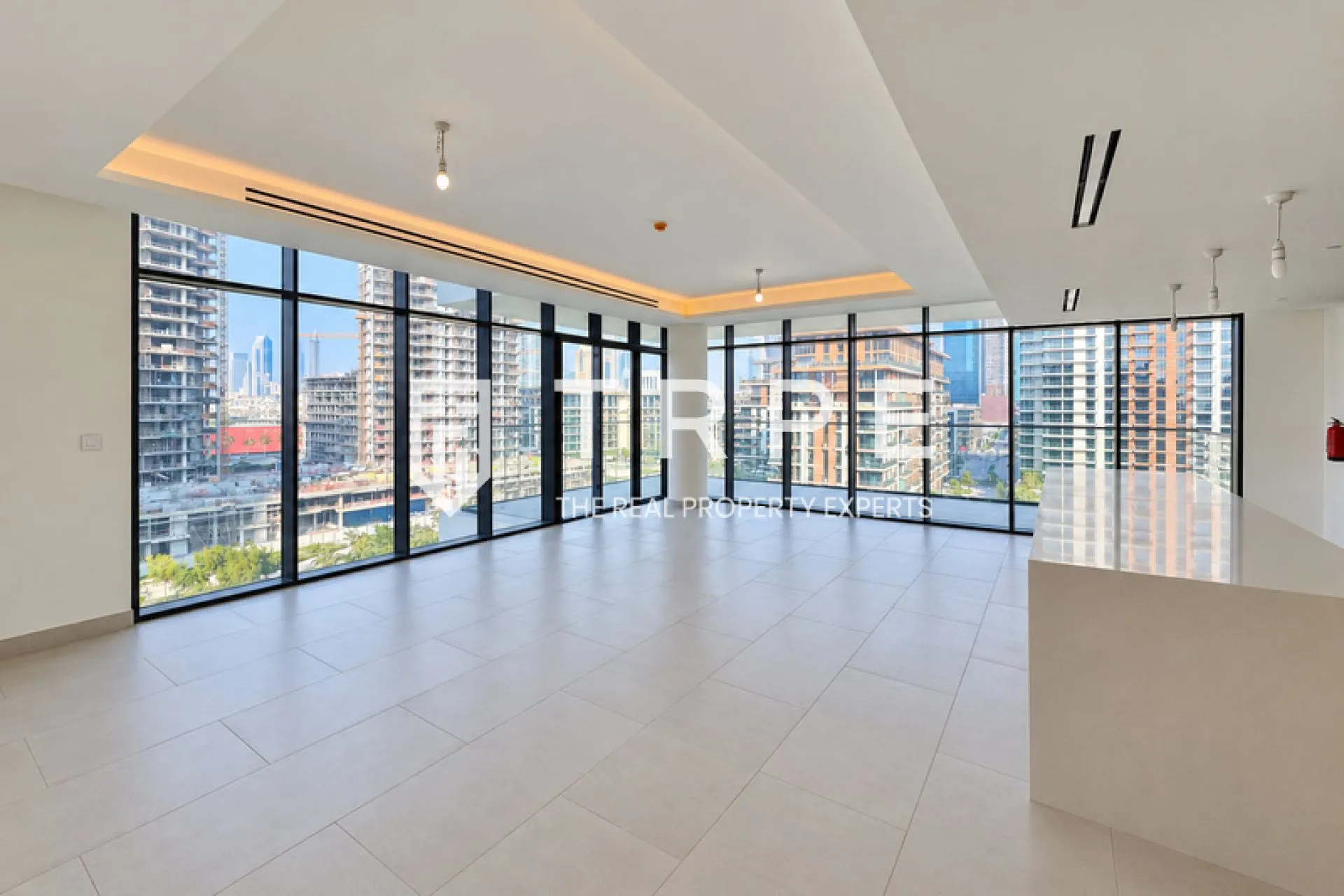Exclusive | 3 Beds + Maid | Skyline View | Spacious semi-wrap around Balcony