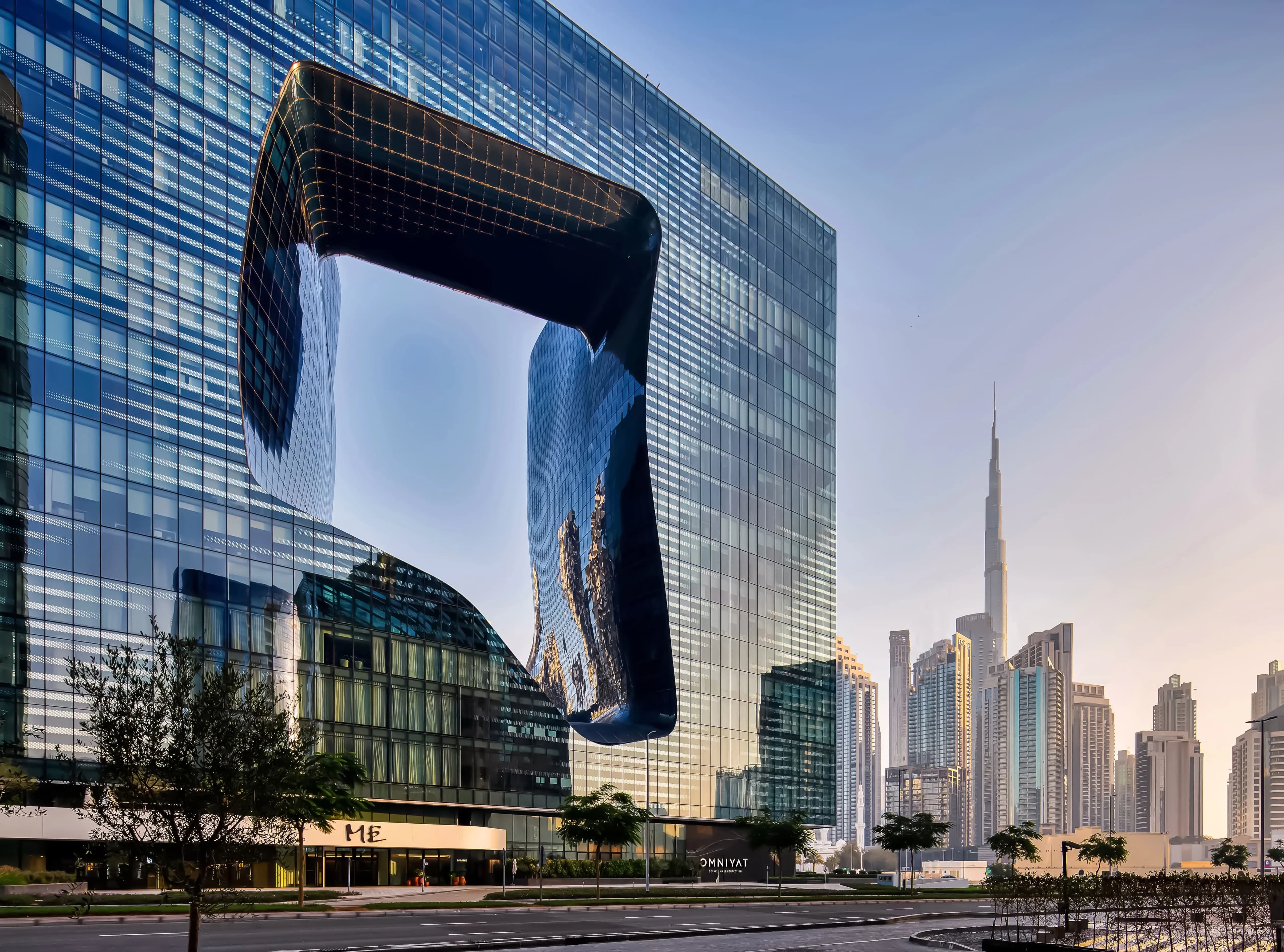 The Opus designed by Zaha Hadid، تصویر ۲